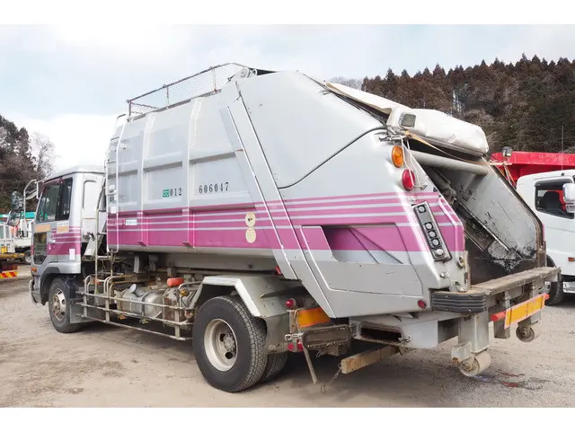 UD コンドル PB-LK36A(2WD)の写真36