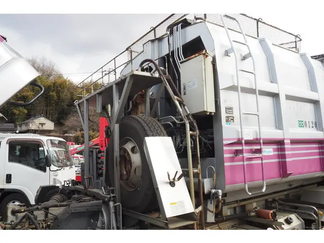 UD コンドル PB-LK36A(2WD)の写真42