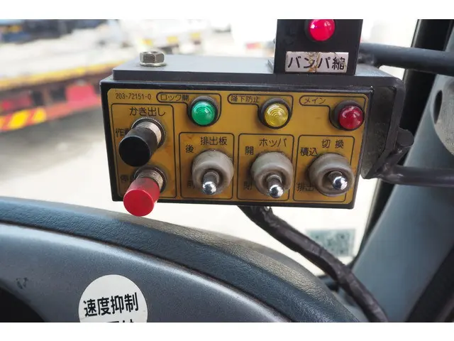 UD コンドル PB-LK36A(2WD)の写真46