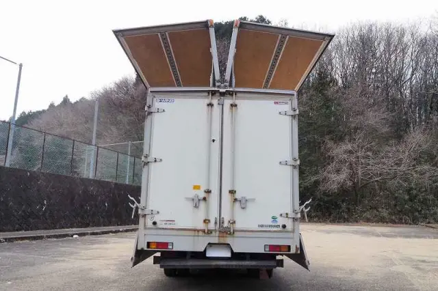 三菱 キャンター TKG-FEB50(2WD)の写真12