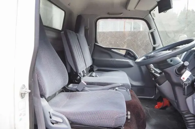 三菱 キャンター TKG-FEB50(2WD)の写真47