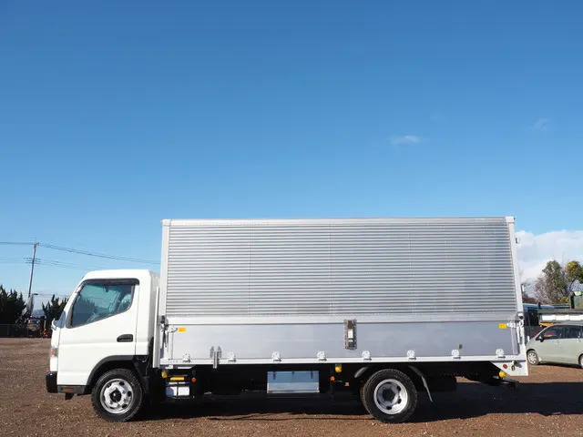 三菱 キャンター 2PG-FEBS0(2WD)の写真2