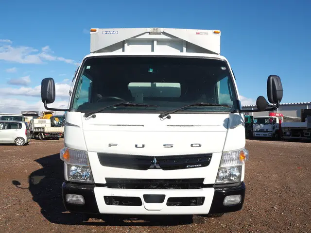 三菱 キャンター 2PG-FEBS0(2WD)の写真8