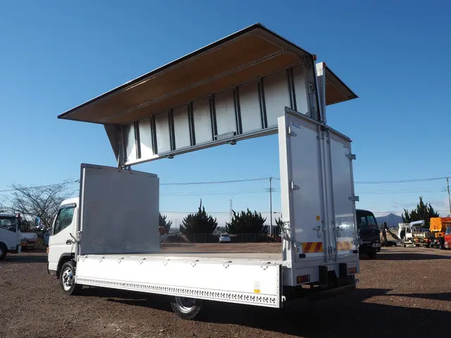 三菱 キャンター 2PG-FEBS0(2WD)の写真11