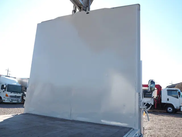 三菱 キャンター 2PG-FEBS0(2WD)の写真19