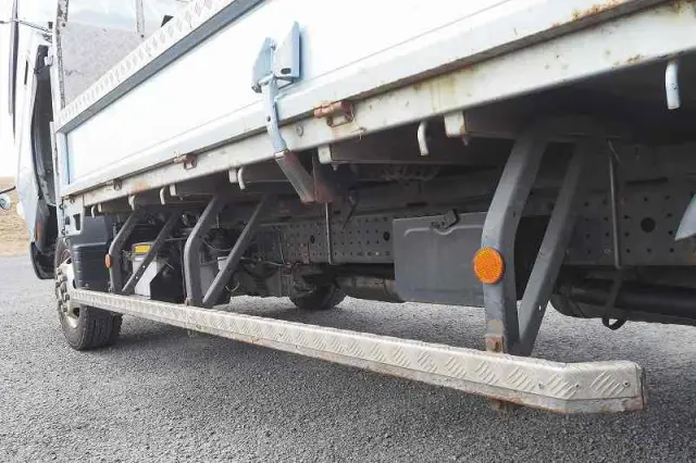 三菱 キャンター 2PG-FEBS0(2WD)の写真31