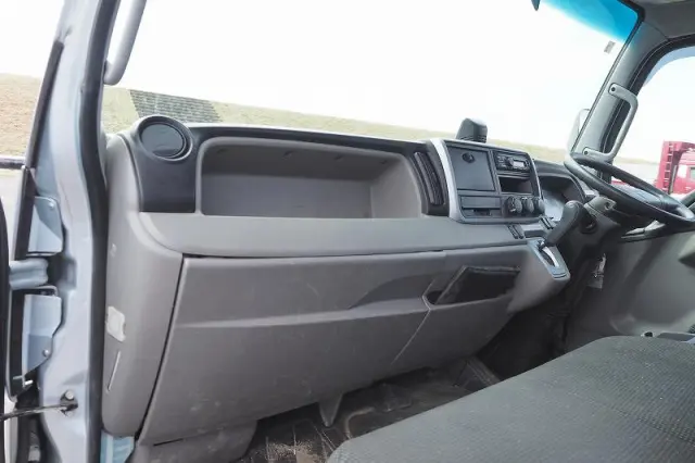 三菱 キャンター 2PG-FEBS0(2WD)の写真42