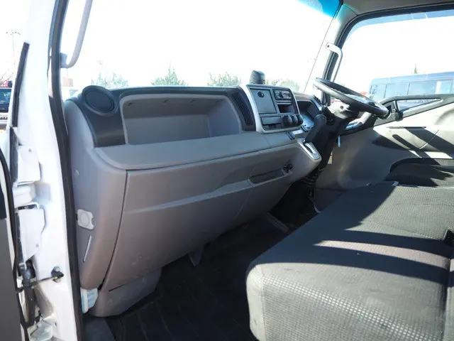 三菱 キャンター 2PG-FEBS0(2WD)の写真43