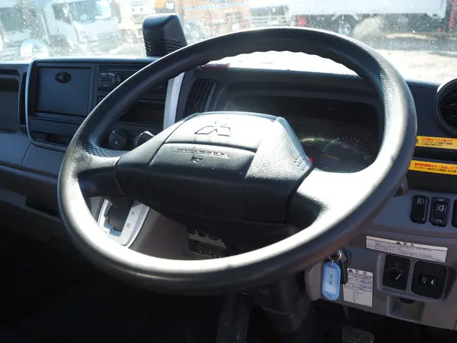三菱 キャンター 2PG-FEBS0(2WD)の写真46