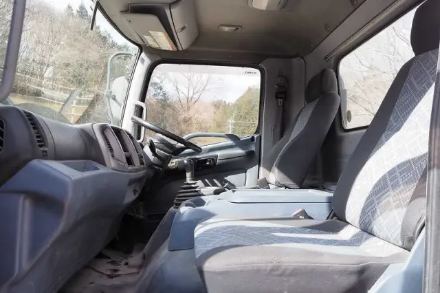 日野 レンジャー ADG-FC7JCWA(2WD)の写真47