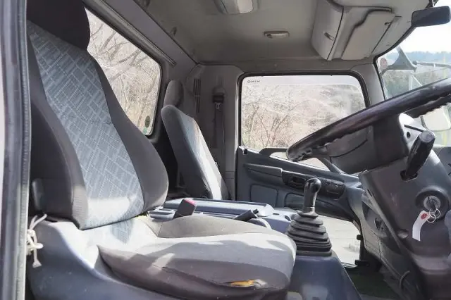 日野 レンジャー ADG-FC7JCWA(2WD)の写真48