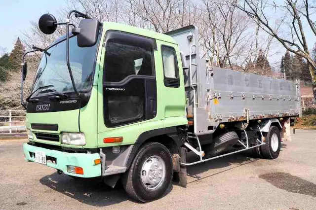 いすゞ フォワード PB-FRS35H3J(4WD)の写真1