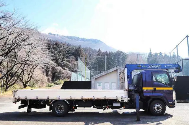 いすゞ フォワード PDG-FRR34T2(2WD)の写真6