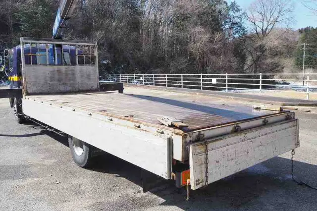 いすゞ フォワード PDG-FRR34T2(2WD)の写真21