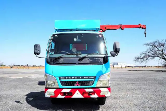 三菱 キャンター KK-FE73EB(2WD)の写真8