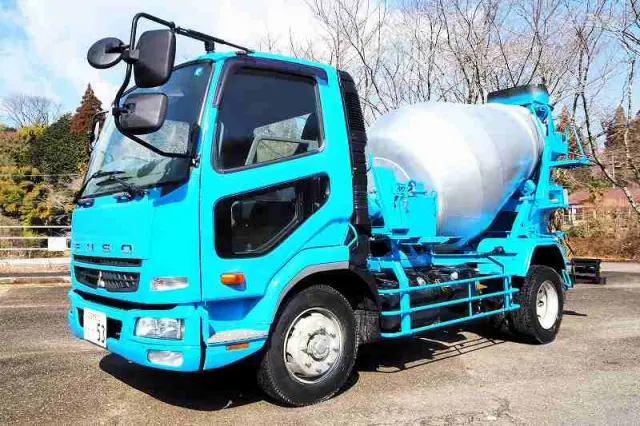 三菱 ファイター TKG-FK72FY(2WD)の写真1