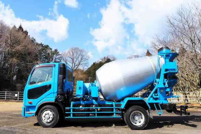 三菱 ファイター TKG-FK72FY(2WD)の写真2