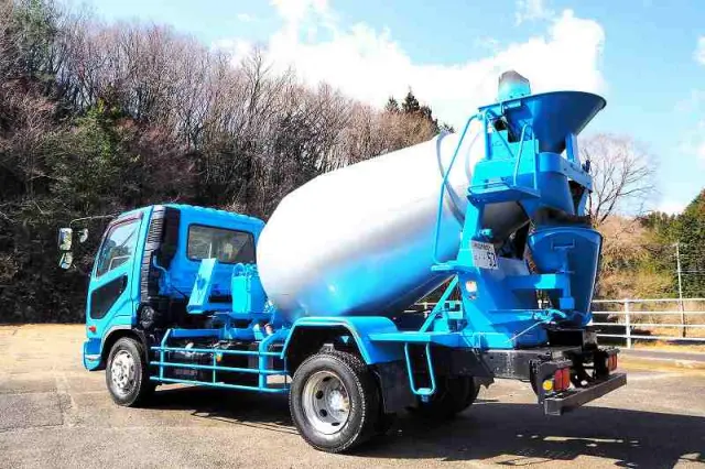 三菱 ファイター TKG-FK72FY(2WD)の写真3