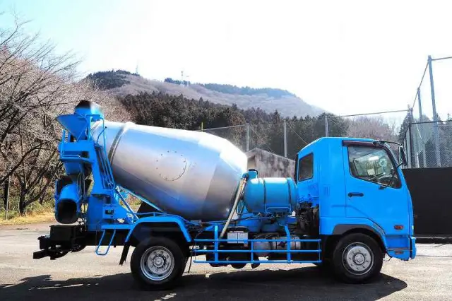 三菱 ファイター TKG-FK72FY(2WD)の写真6