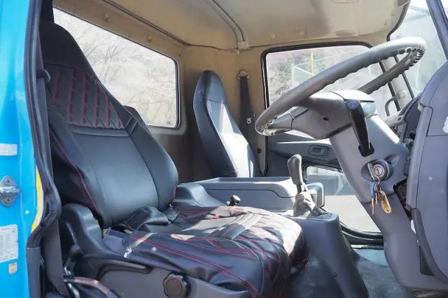 三菱 ファイター TKG-FK72FY(2WD)の写真48