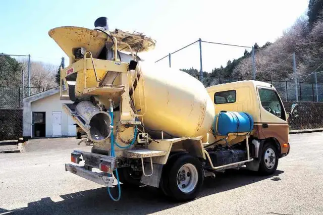 日野 デュトロ BDG-XZU304E(2WD)の写真5