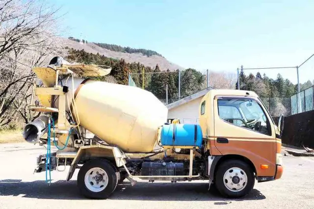 日野 デュトロ BDG-XZU304E(2WD)の写真6