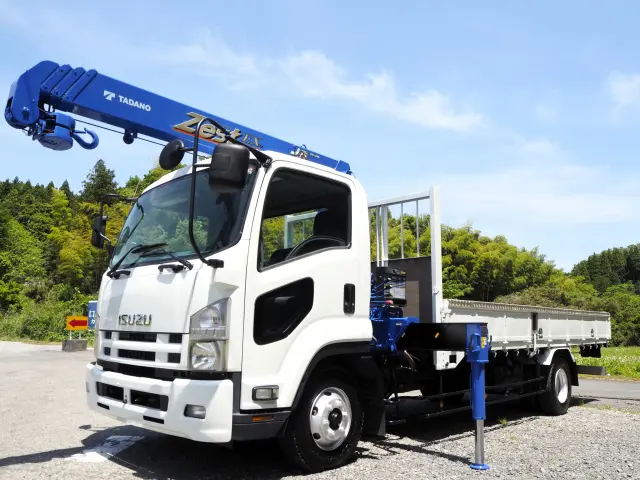 いすゞ フォワード TKG-FRR90S1(2WD)の写真1