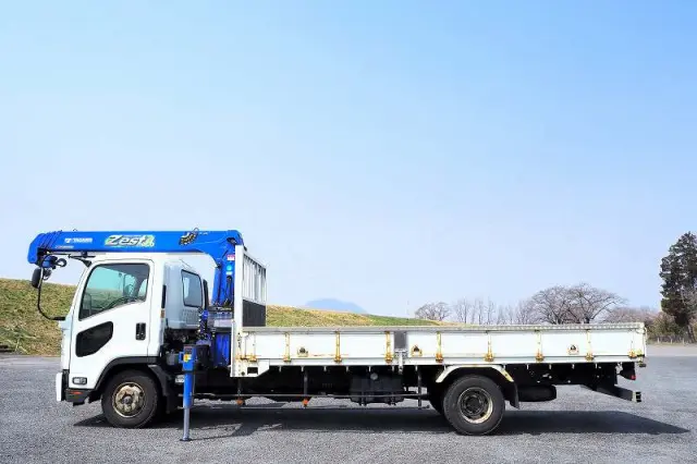 いすゞ フォワード TKG-FRR90S1(2WD)の写真2