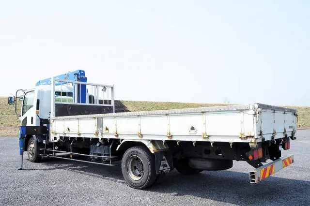 いすゞ フォワード TKG-FRR90S1(2WD)の写真3