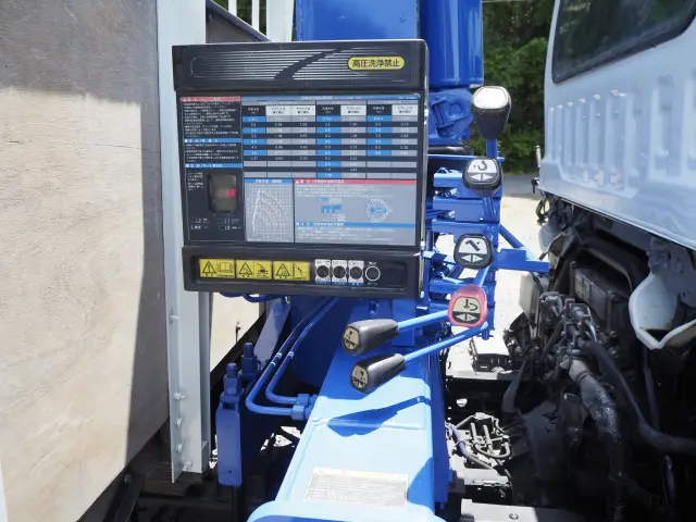 いすゞ フォワード TKG-FRR90S1(2WD)の写真10