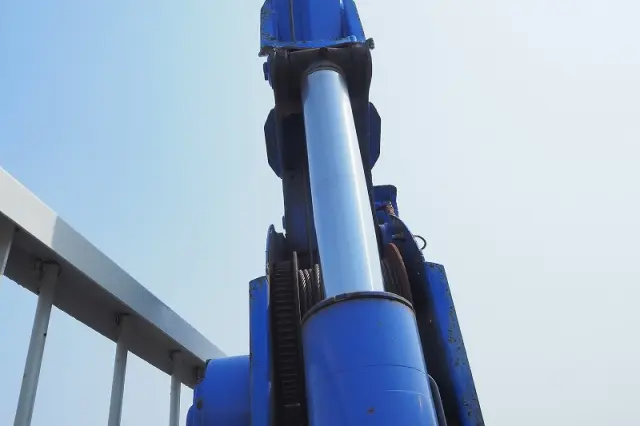 いすゞ フォワード TKG-FRR90S1(2WD)の写真12