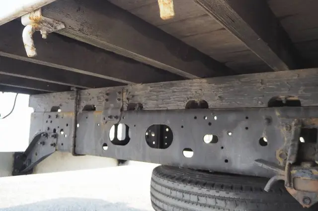 いすゞ フォワード TKG-FRR90S1(2WD)の写真33