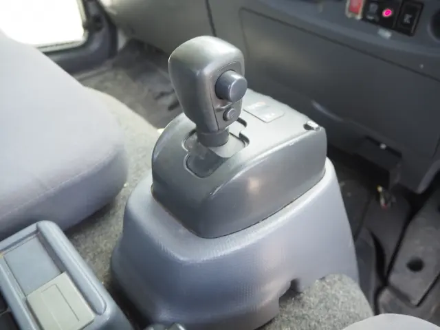 いすゞ フォワード TKG-FRR90S1(2WD)の写真45
