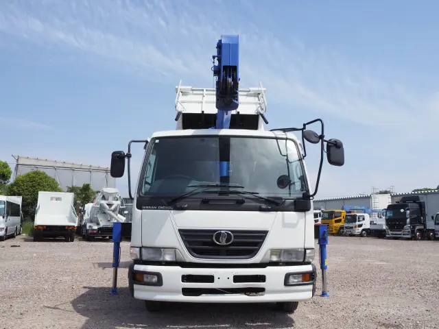 UD コンドル BDG-MK36C(2WD)の写真8