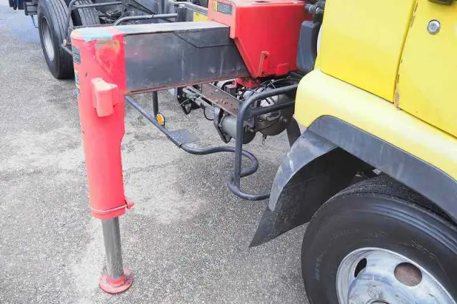 ＵＤ コンドル BDG-MK36C(2WD)の写真9