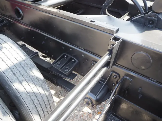 UD コンドル BDG-MK36C(2WD)の写真23