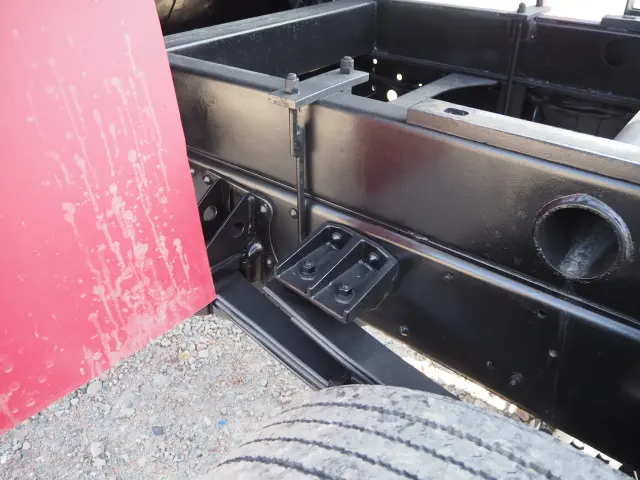 UD コンドル BDG-MK36C(2WD)の写真25