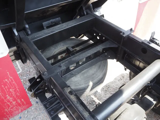 UD コンドル BDG-MK36C(2WD)の写真29