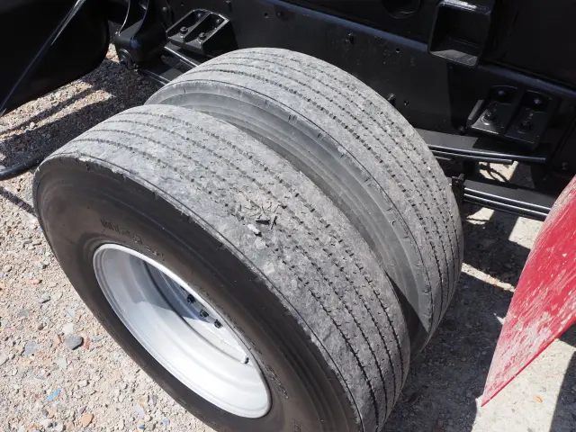 UD コンドル BDG-MK36C(2WD)の写真32