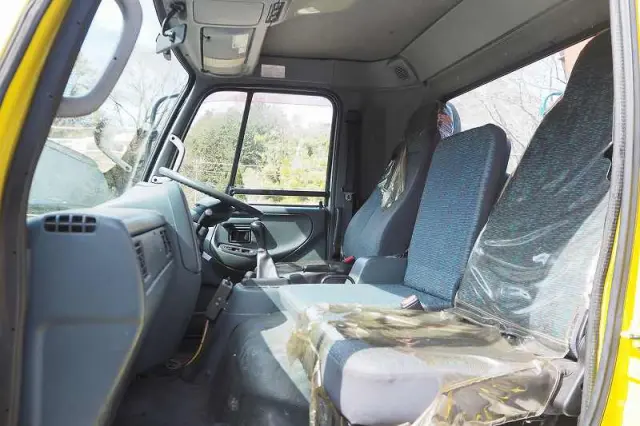 ＵＤ コンドル BDG-MK36C(2WD)の写真46