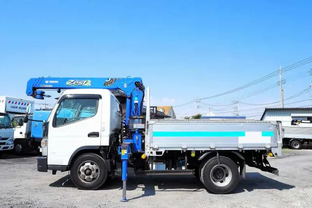 三菱 キャンター 2PG-FEB90(2WD)の写真2