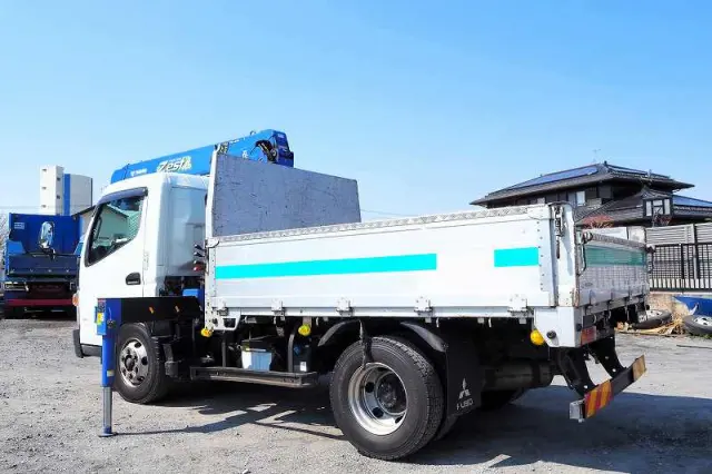 三菱 キャンター 2PG-FEB90(2WD)の写真3