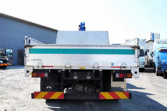 三菱 キャンター 2PG-FEB90(2WD)の写真4