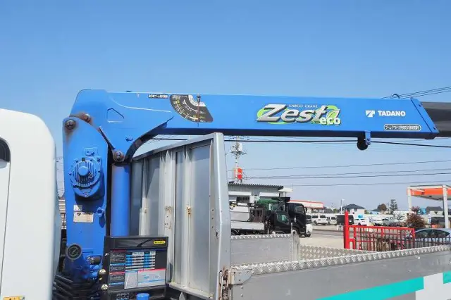 三菱 キャンター 2PG-FEB90(2WD)の写真16