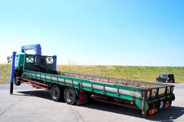 UD コンドル PK-PW37A(6x4)の写真3