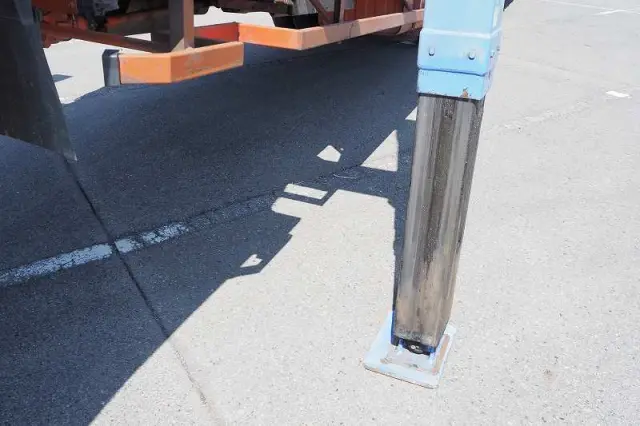 UD コンドル PK-PW37A(6x4)の写真14