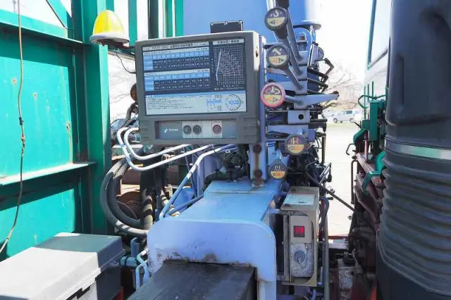 UD コンドル PK-PW37A(6x4)の写真15