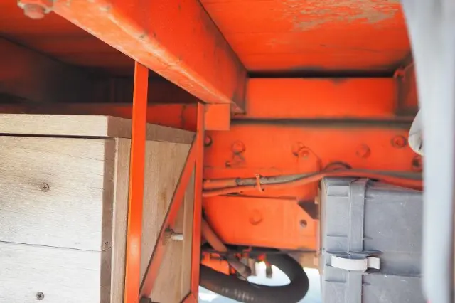 UD コンドル PK-PW37A(6x4)の写真36