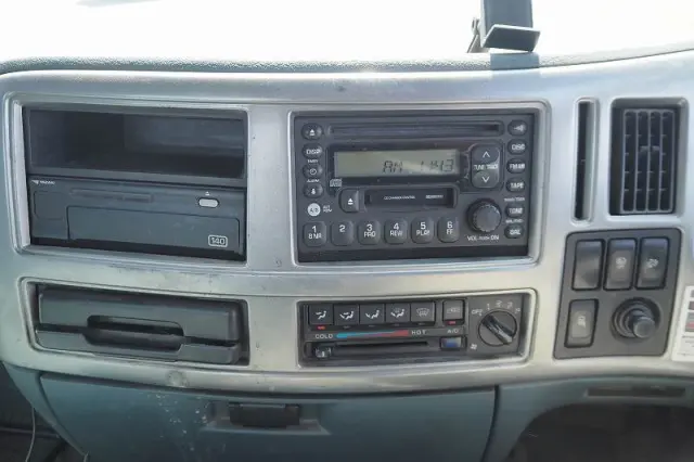 UD コンドル PK-PW37A(6x4)の写真47