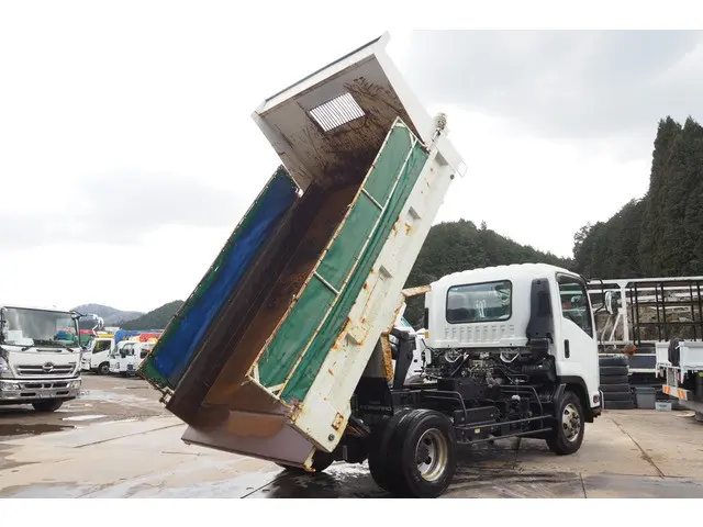 いすゞ フォワード 2PG-FRR90S1(2WD)の写真12